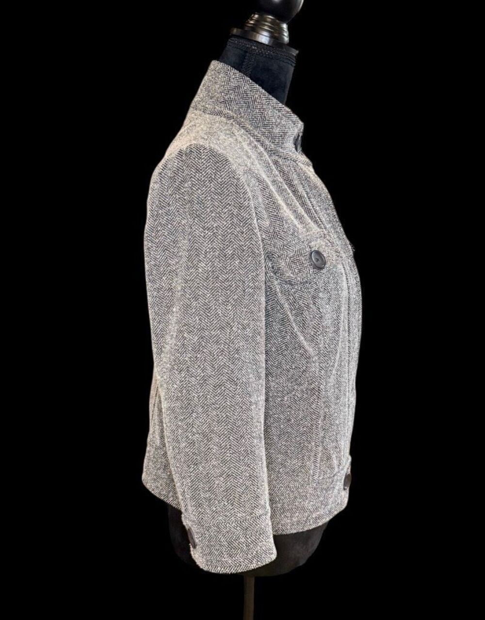 Mossimo - Picture 6 of 13